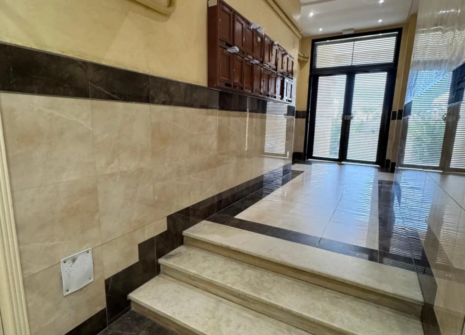 F4 With Terrace Ennasr 2 Ariana Tunis Apartment 0*,